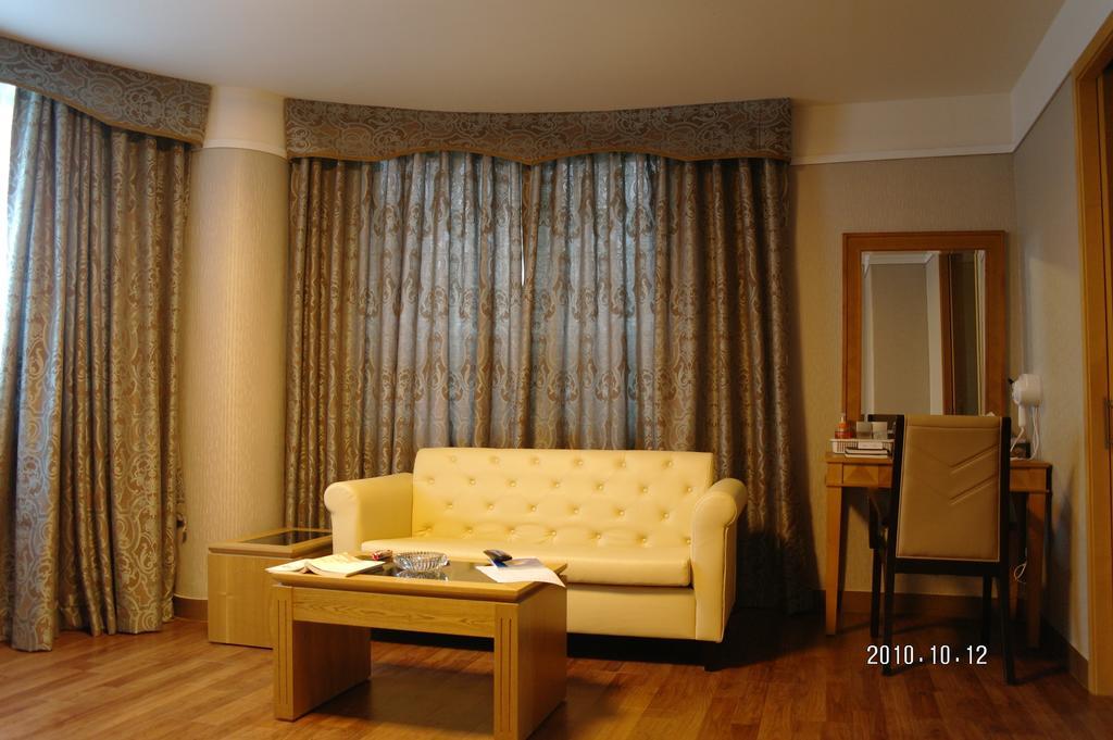 Tae Pyeong Yang Hotel Ansan Bagian luar foto