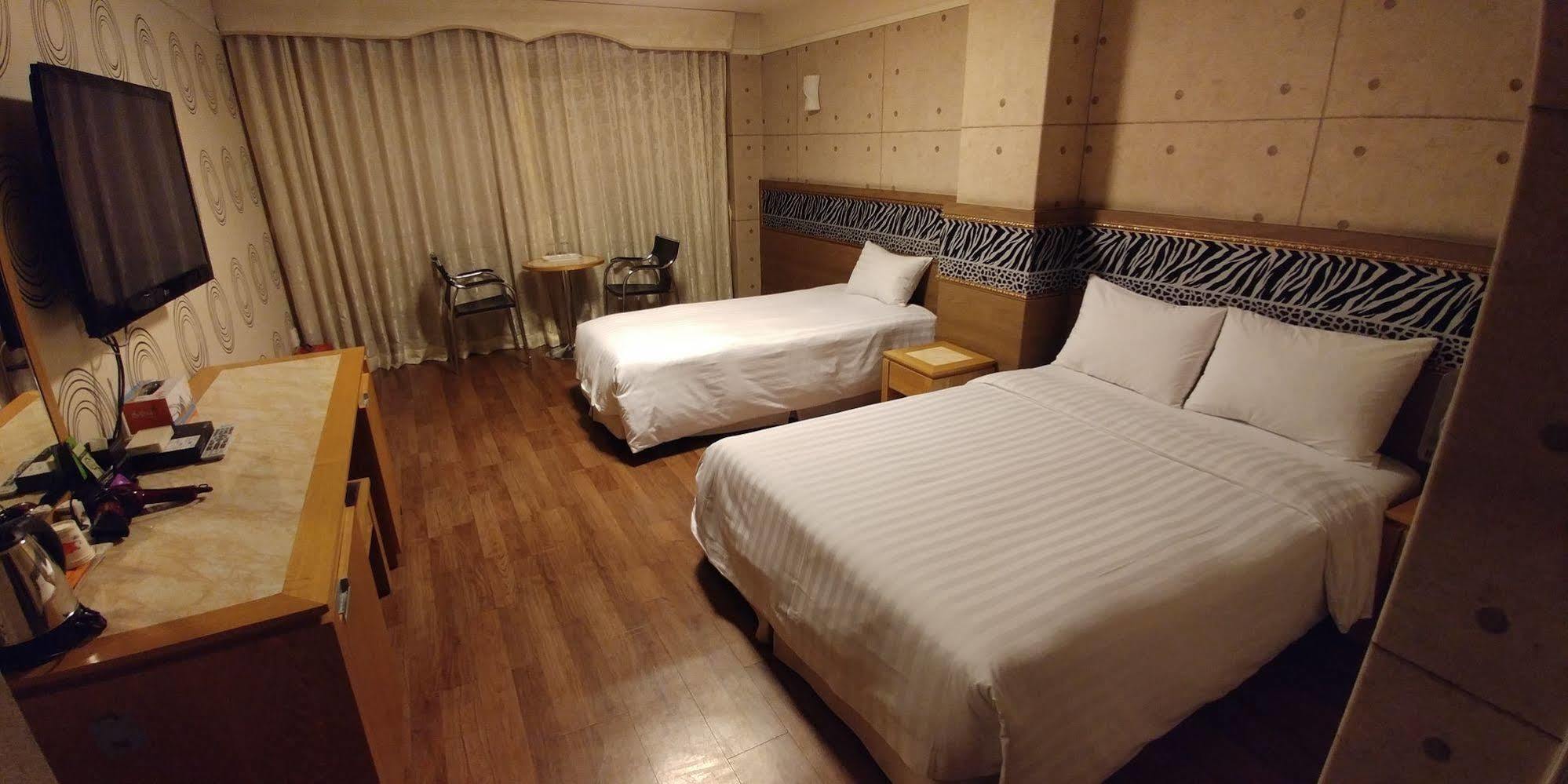 Tae Pyeong Yang Hotel Ansan Bagian luar foto
