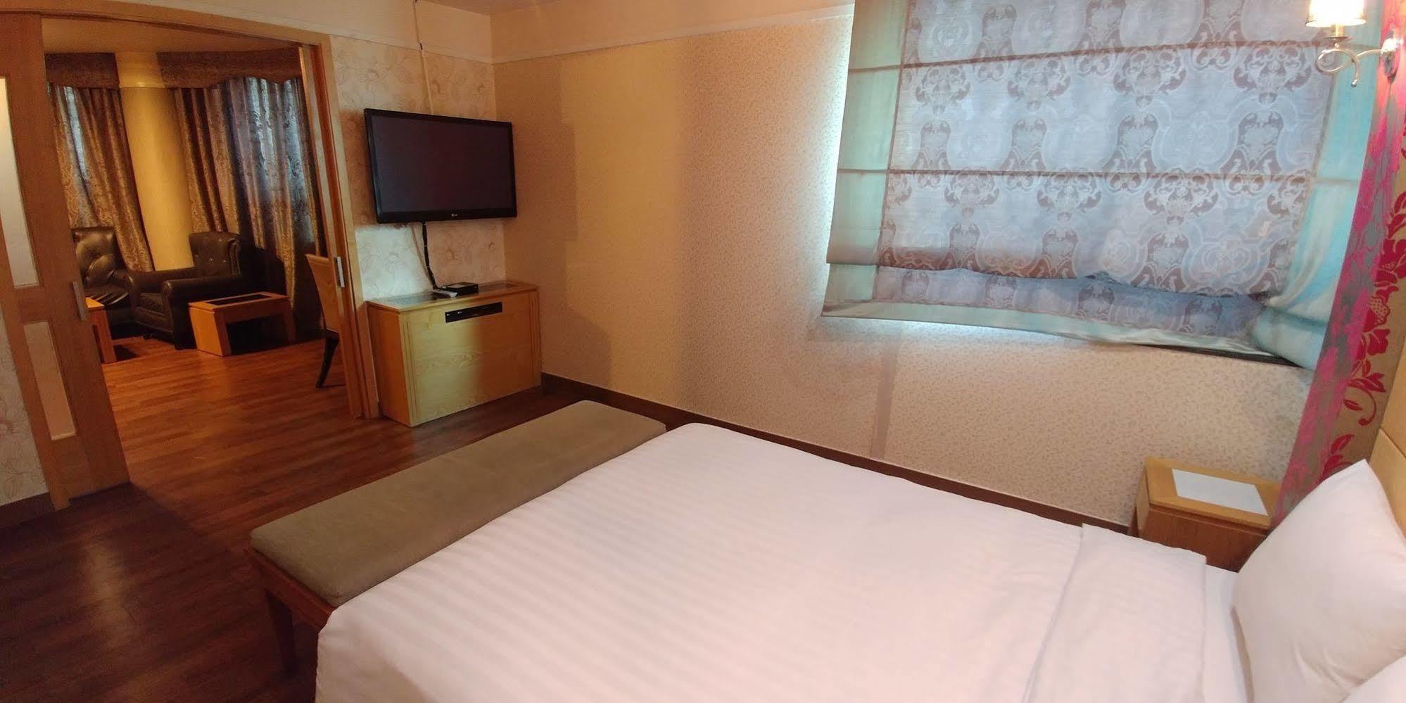 Tae Pyeong Yang Hotel Ansan Bagian luar foto